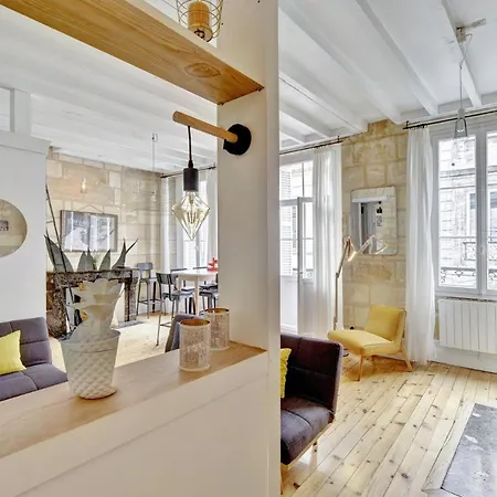 Le Retro - Bail Mobilite - Coeur Des Chartrons Lägenhet *